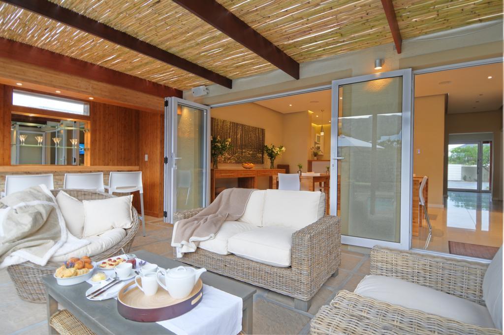 Bamboo Guest House Hermanus Bagian luar foto
