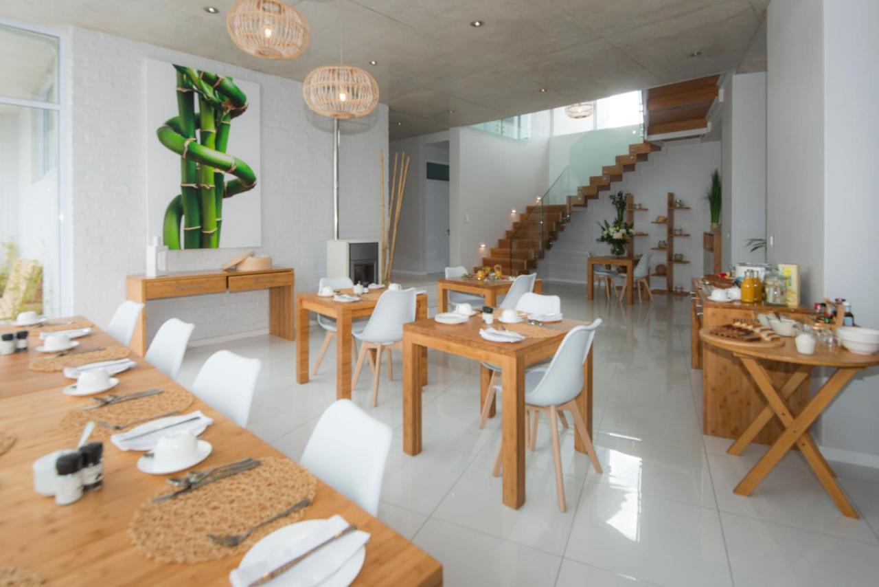 Bamboo Guest House Hermanus Bagian luar foto