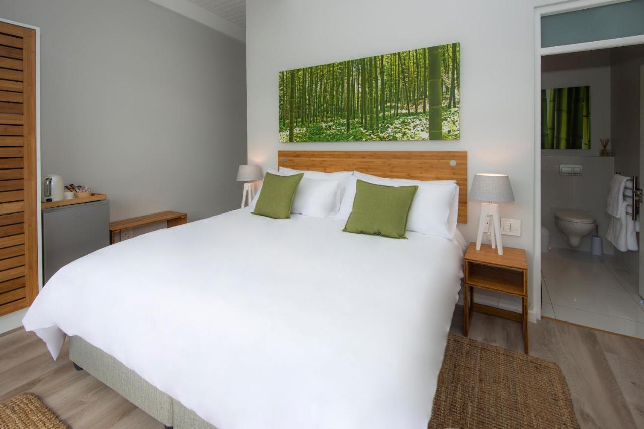 Bamboo Guest House Hermanus Bagian luar foto