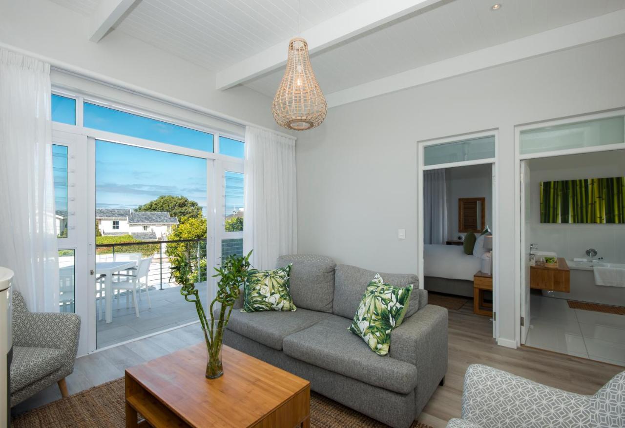 Bamboo Guest House Hermanus Bagian luar foto